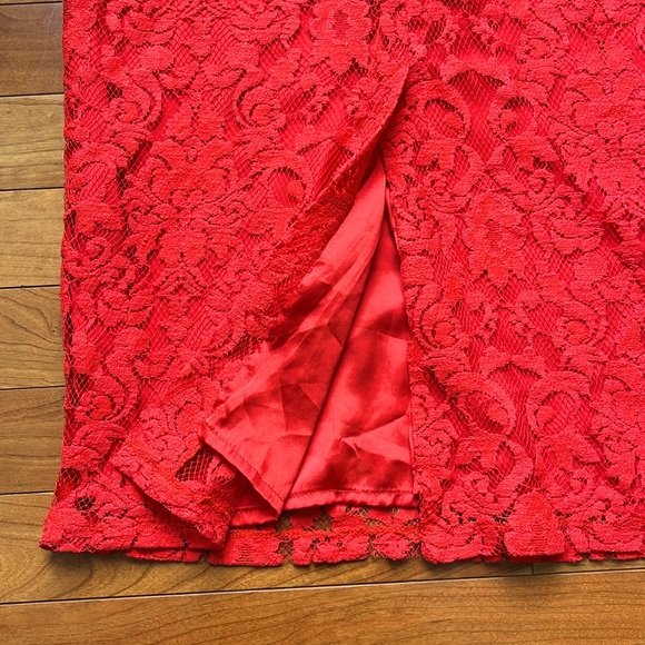 BB Dakota Red Lace Pencil Skirt - Picture 3 of 5